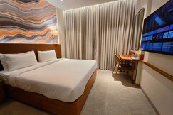 Krishna Palace Hotel, Ulhasnagar, Ulhasnagar