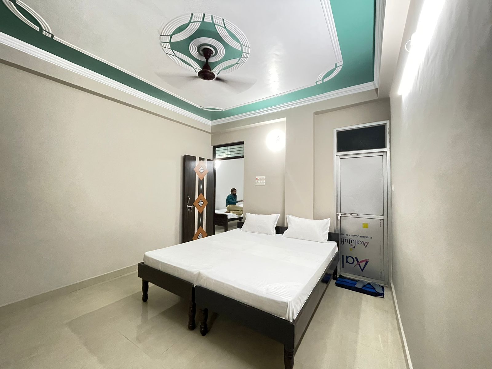 Hariom Apartment - Tap to explore photos
