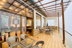 The Pari S World Restaurant, Mussoorie