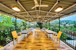 Icy Villa Lonavala 4BHK with Pool and Mountain View, Lonavala