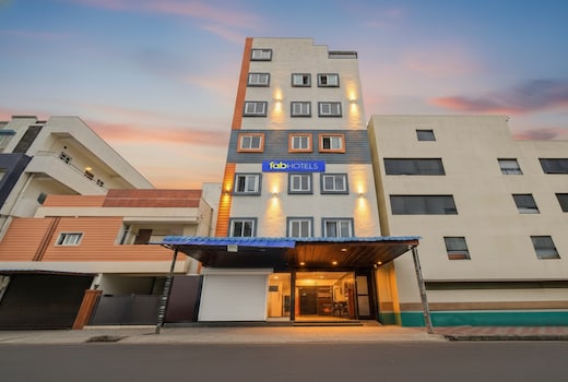 FabHotel SP Grand Suites