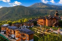 Kolahoi Green Retreat & Spa, Srinagar