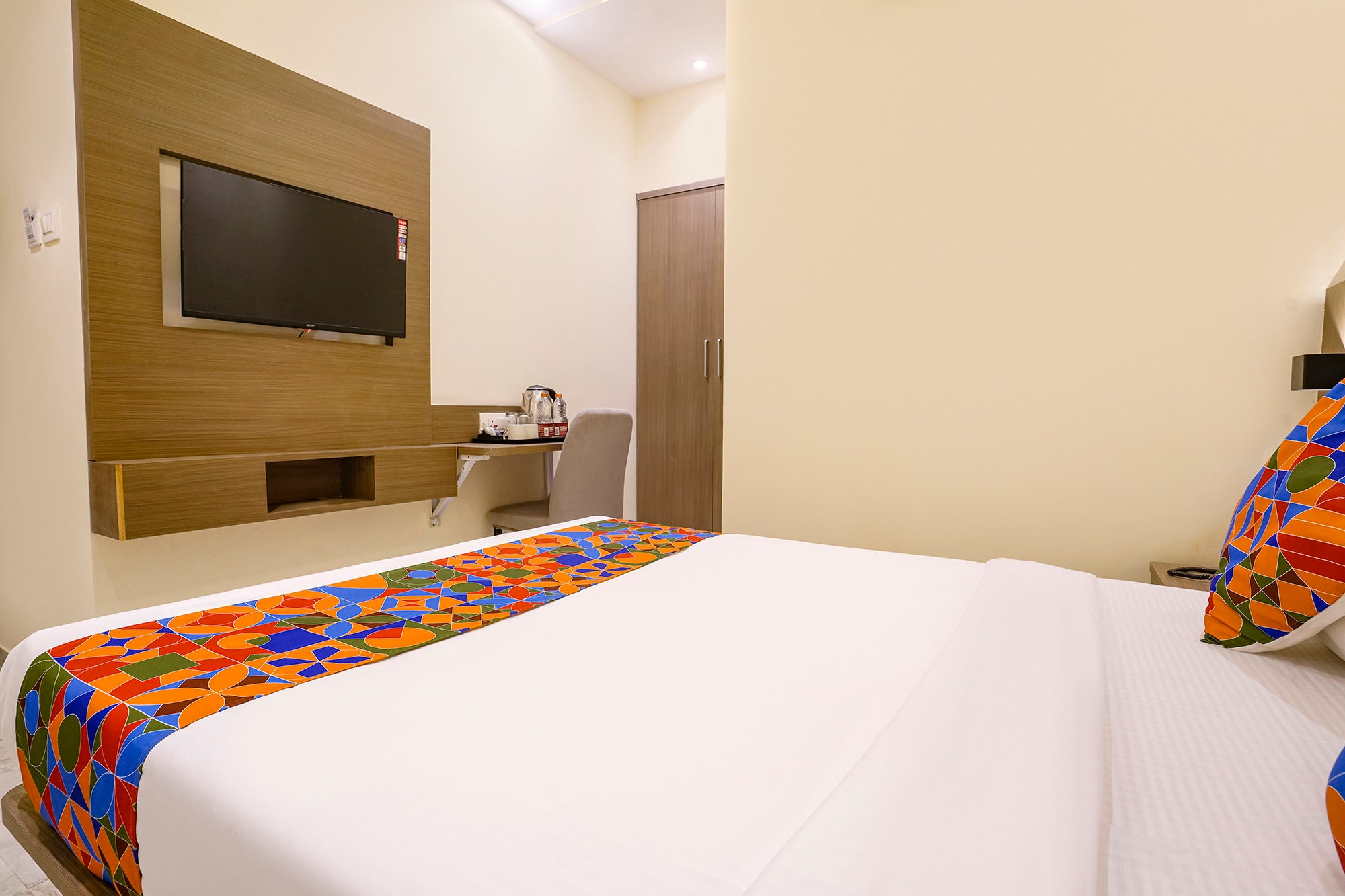 FabHotel Prime Palm Grove - Nr BKC - Tap to explore photos
