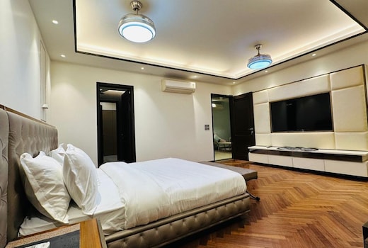 Luxury homestay prime location, south delhi