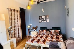 Jubilant Studio:High Rise private *studio*, Noida