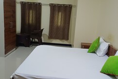 Girdharpalace, Gulabpura