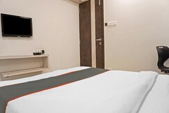 Collection O Royce Studios Near Pune Airport, Pune