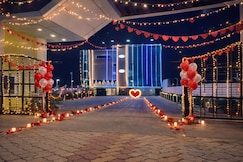 SAROJINI GARDEN HOTEL & RESTAURANT, Begusarai