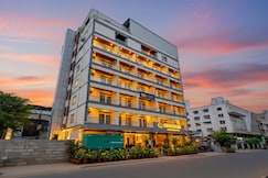 FabHotel Prime Srishoin - Nr TCS Deccan Park, Hitech City, Farooq Nagar