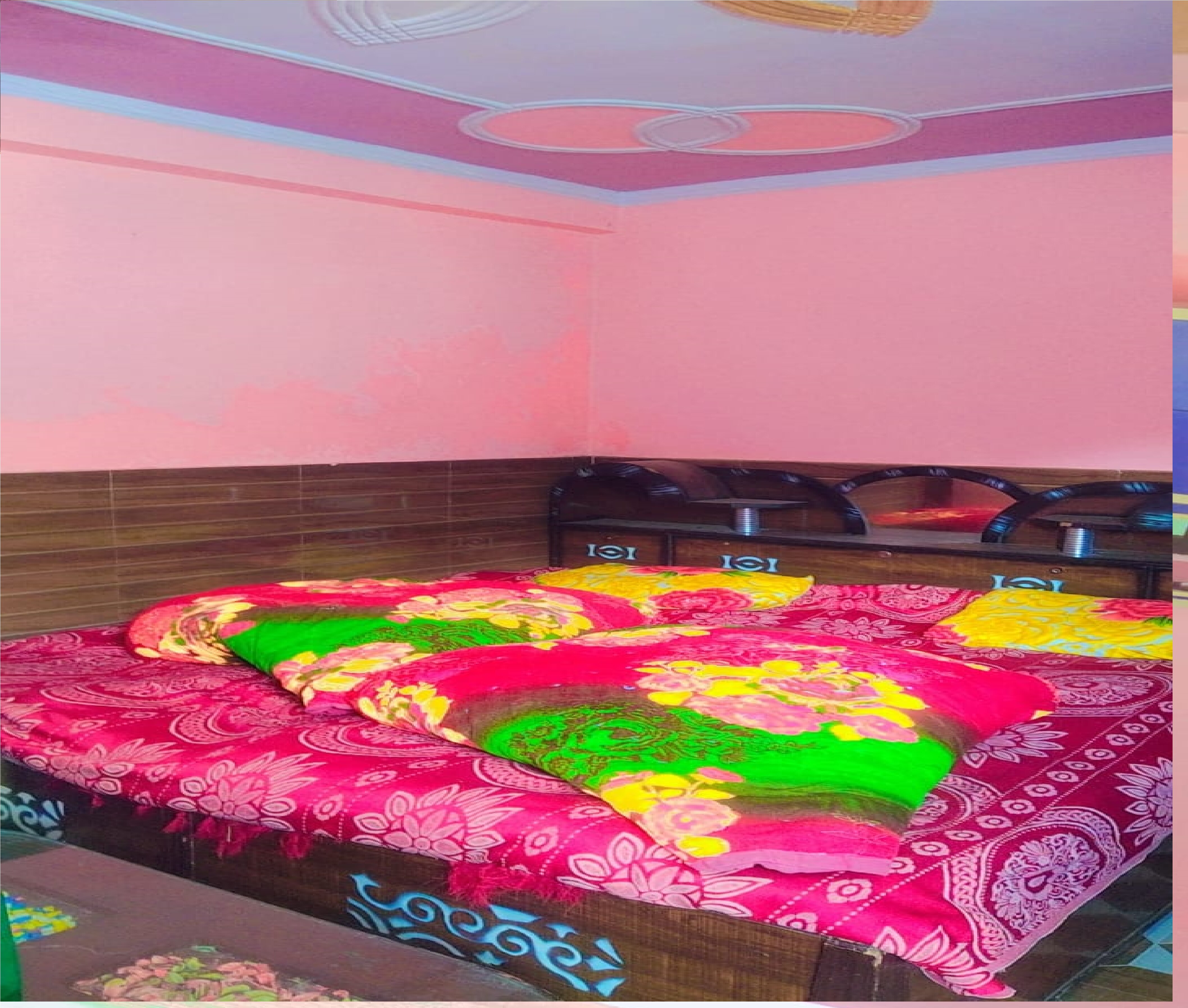 Neeraj Homestay - Tap to explore photos
