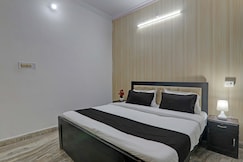 AV Hotels, Lucknow