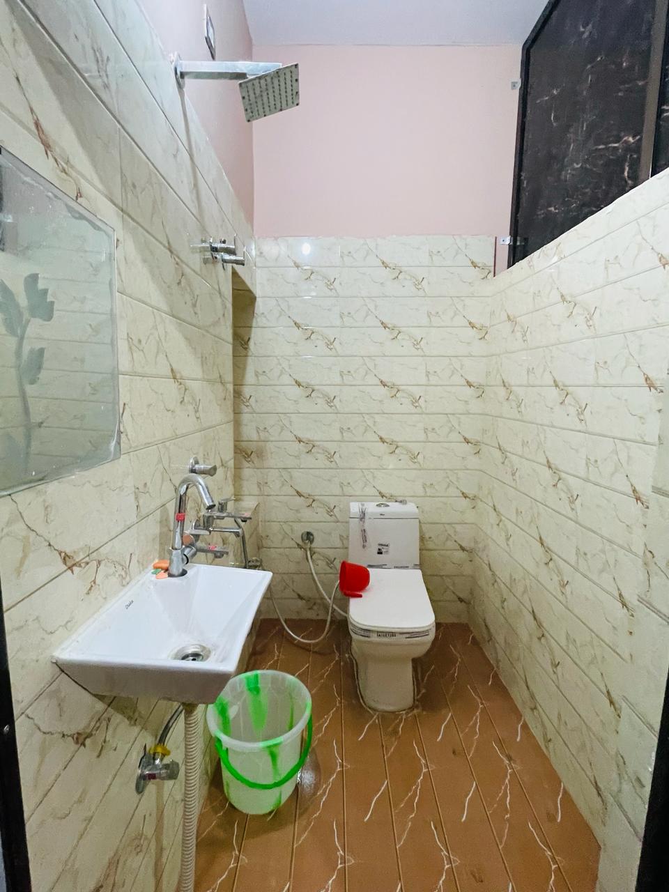 Ashutosh home stay - Tap to explore photos