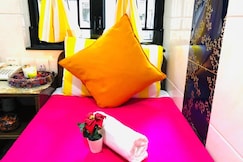 Manila Lounge, Hong Kong