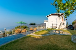 Peace stay by the lake hill : Bhimtal, Bhimtal