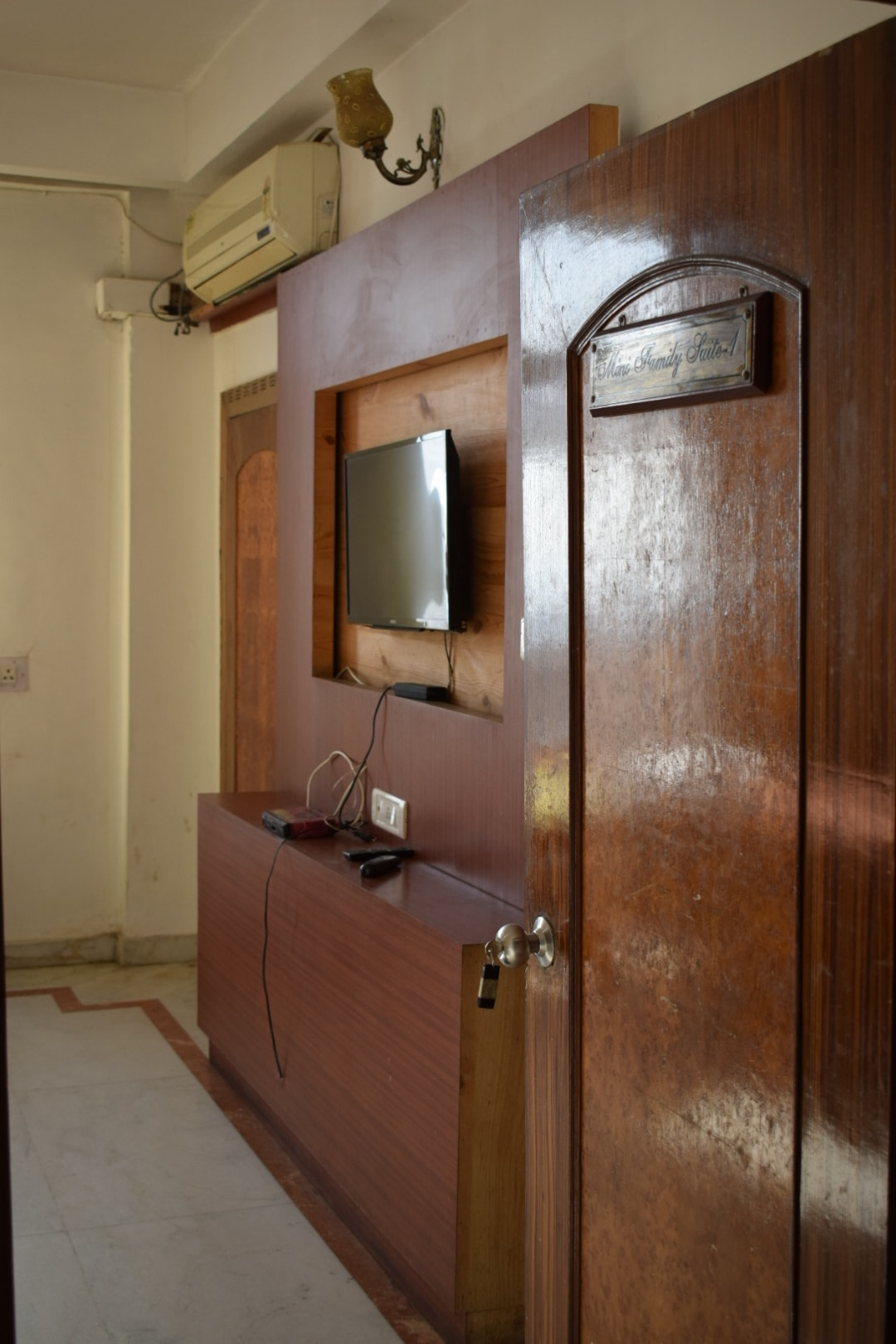 HOTEL LALITA PALACE - Tap to explore photos