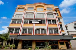 Super Townhouse Oak Dhanbad Near SSLNT College Formerly Kapson, Bankura