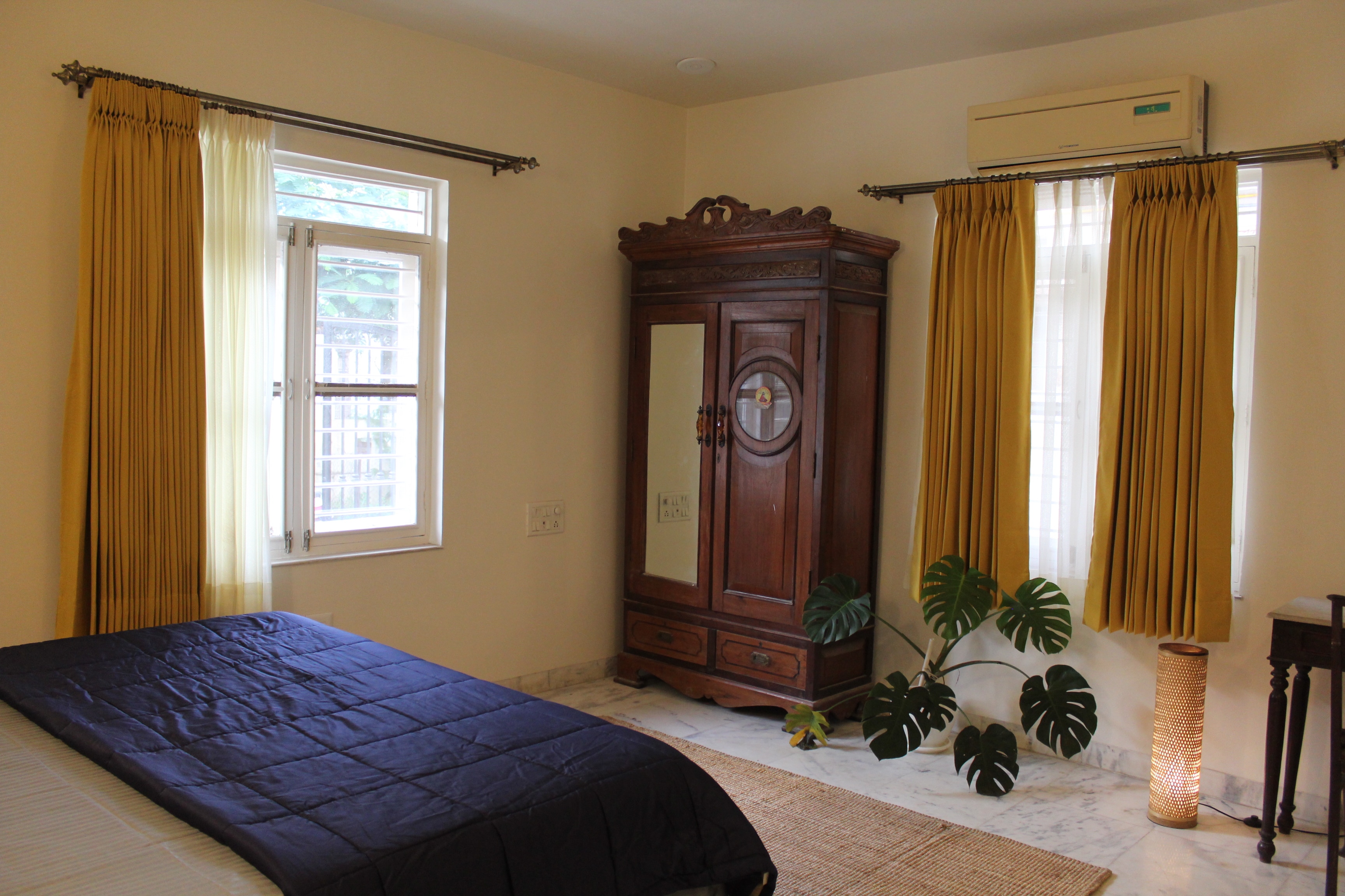 Deluxe Suite in Champa Villa, Gandhinagar - Tap to explore photos