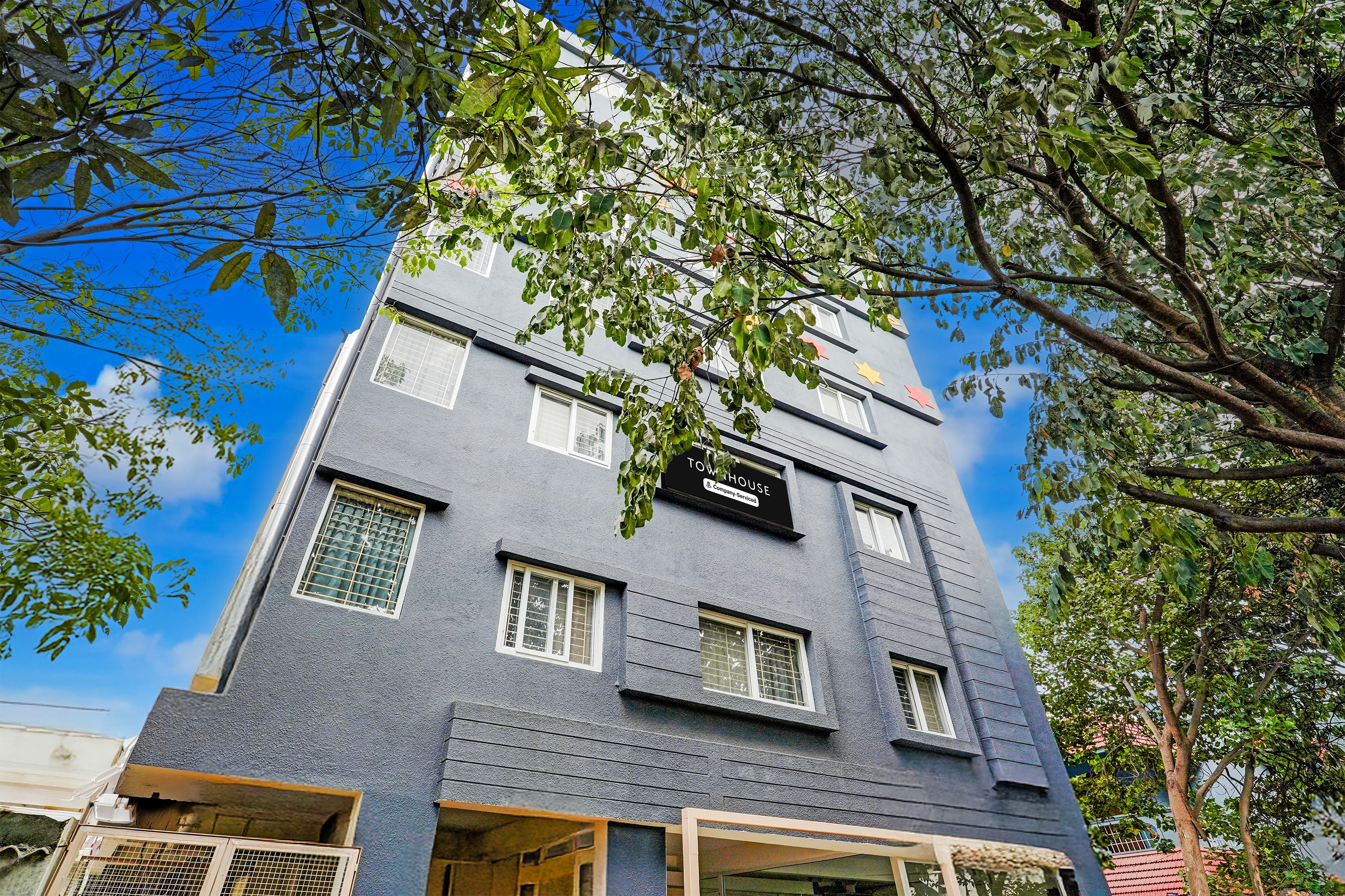 Super Townhouse Hebbal Dasarahalli Formerly Otium Suites - Tap to explore photos