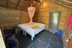 HAMPI NATURE COTTAGE, Hampi