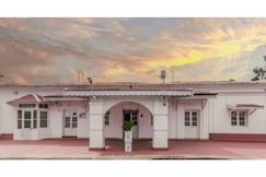 West Bury Vintage Villa, Ooty