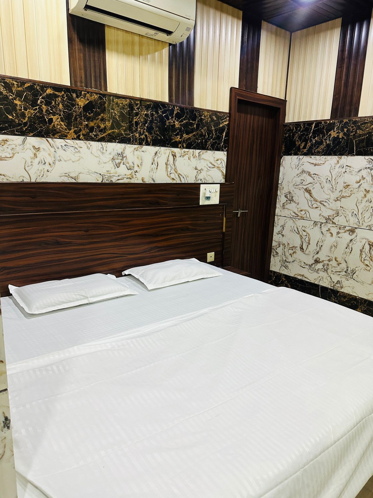 JAIN HOTEL - Tap to explore photos