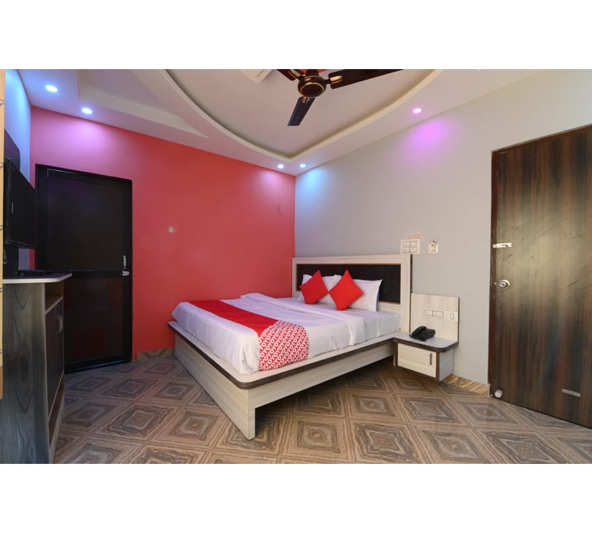 Hotel Lakhdatar Palace Jaipur - Tap to explore photos