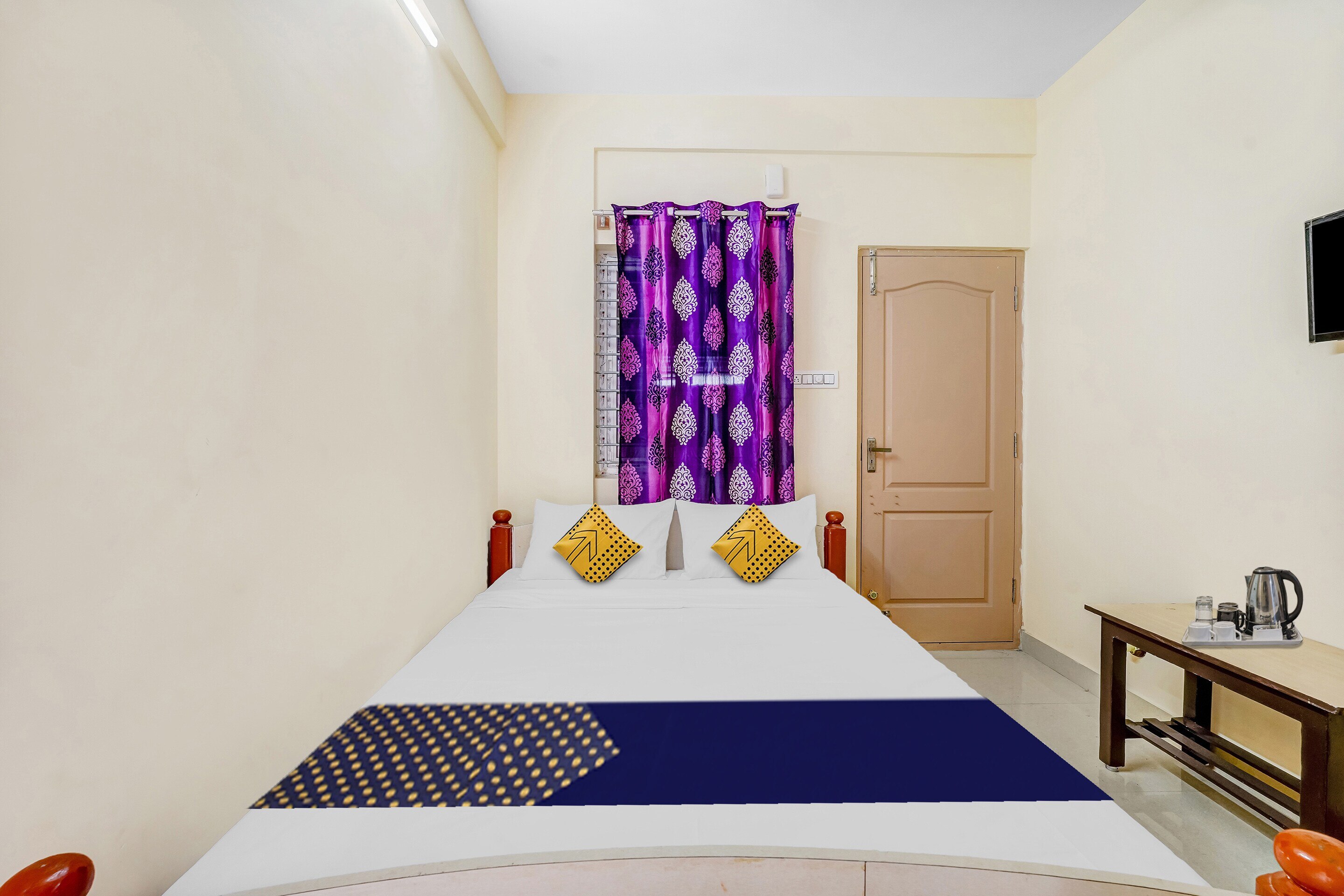 Super Hotel O Sri Thirumala Lodge - Tap to explore photos