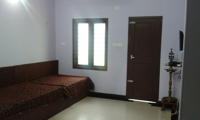 Kenice Holiday Homestay (Non AC Room) - Tap to explore photos