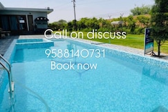 Apple green luxury farm house, Gurgaon