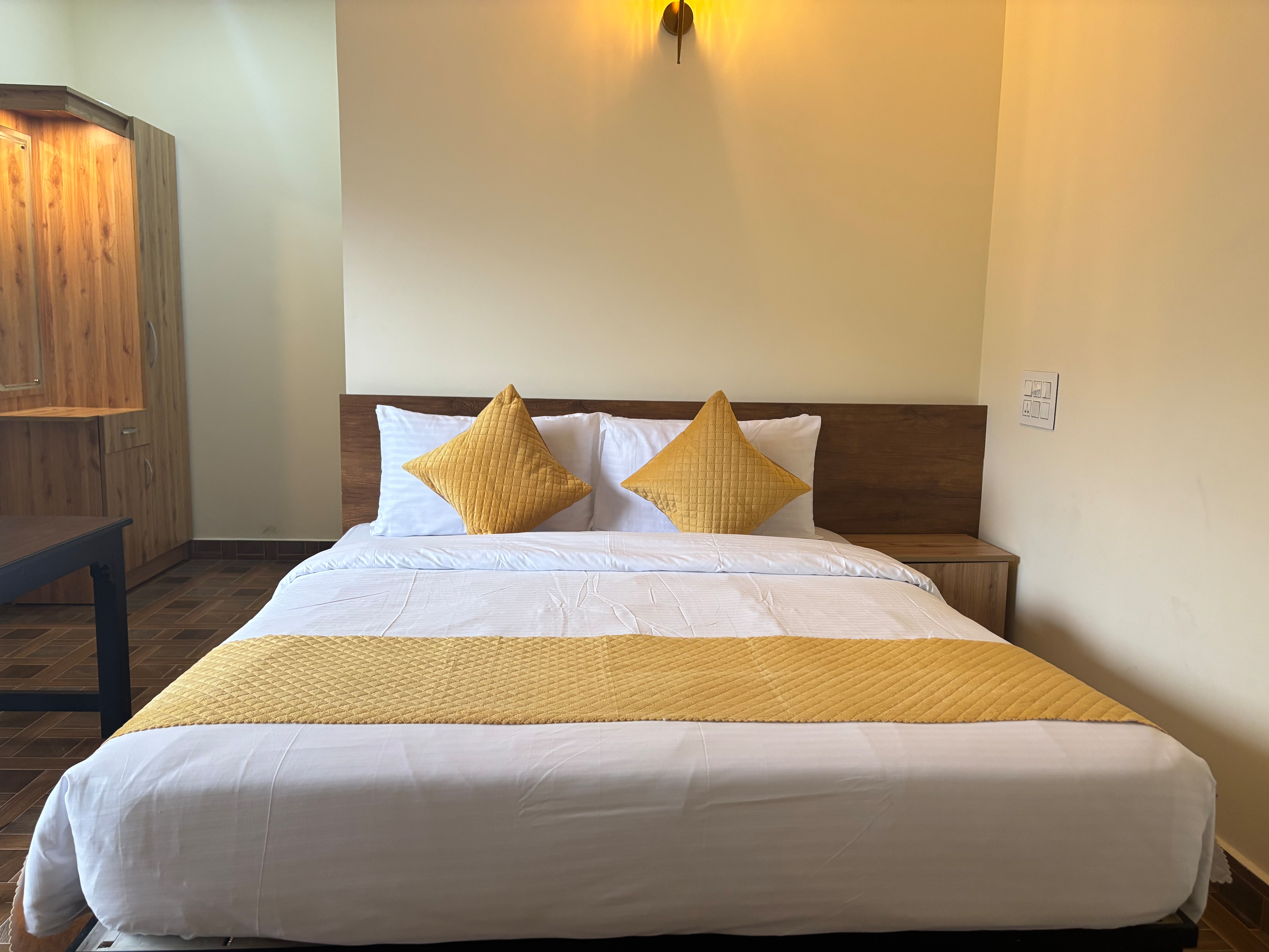 Greenslade Hotels By RAPAS Group - Tap to explore photos