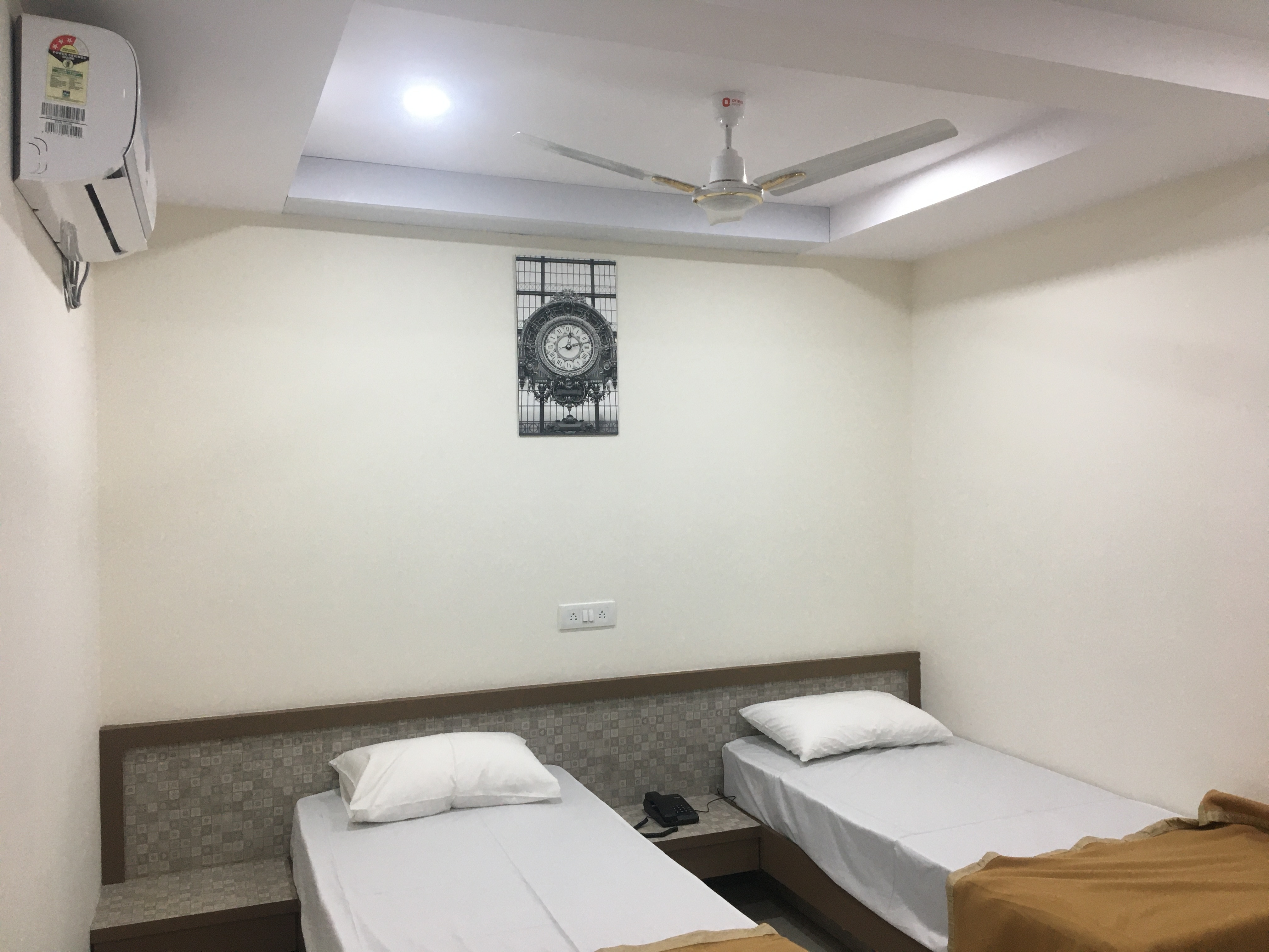 Arjuna Luxury Rooms - Tap to explore photos