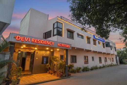 FabHotel Devi Residency Wakad