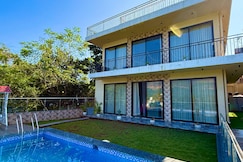 Nuwara Eliya  5BHK Villa, Karjat