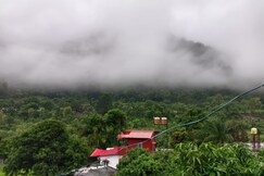 River Nest, Nainital