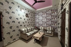 Karuna Homestay, Ujjain