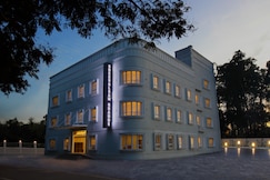 SREEVALSAM GRANDE, Adoor