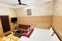 Hotel new lucknow, Lucknow