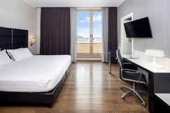 Holiday Inn GENOA CITY , Genoa