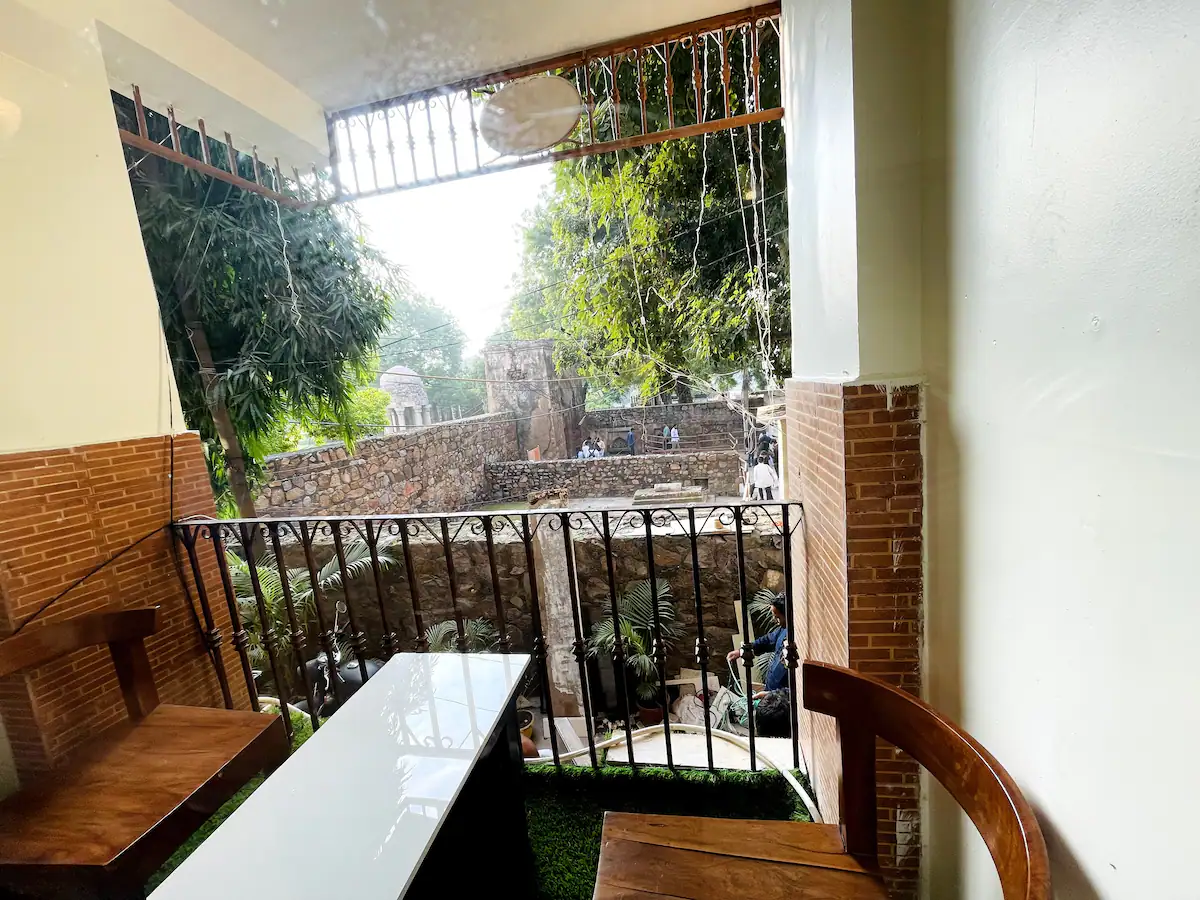 Spacious Fort View Apartments in Hauz Khas Village - Tap to explore photos