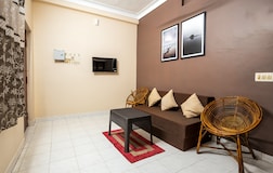 Studio Room