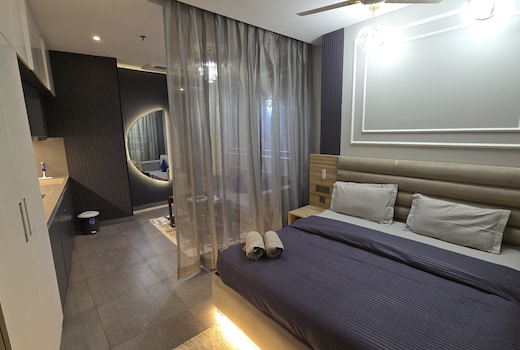 Lake Side Drift 37th floor