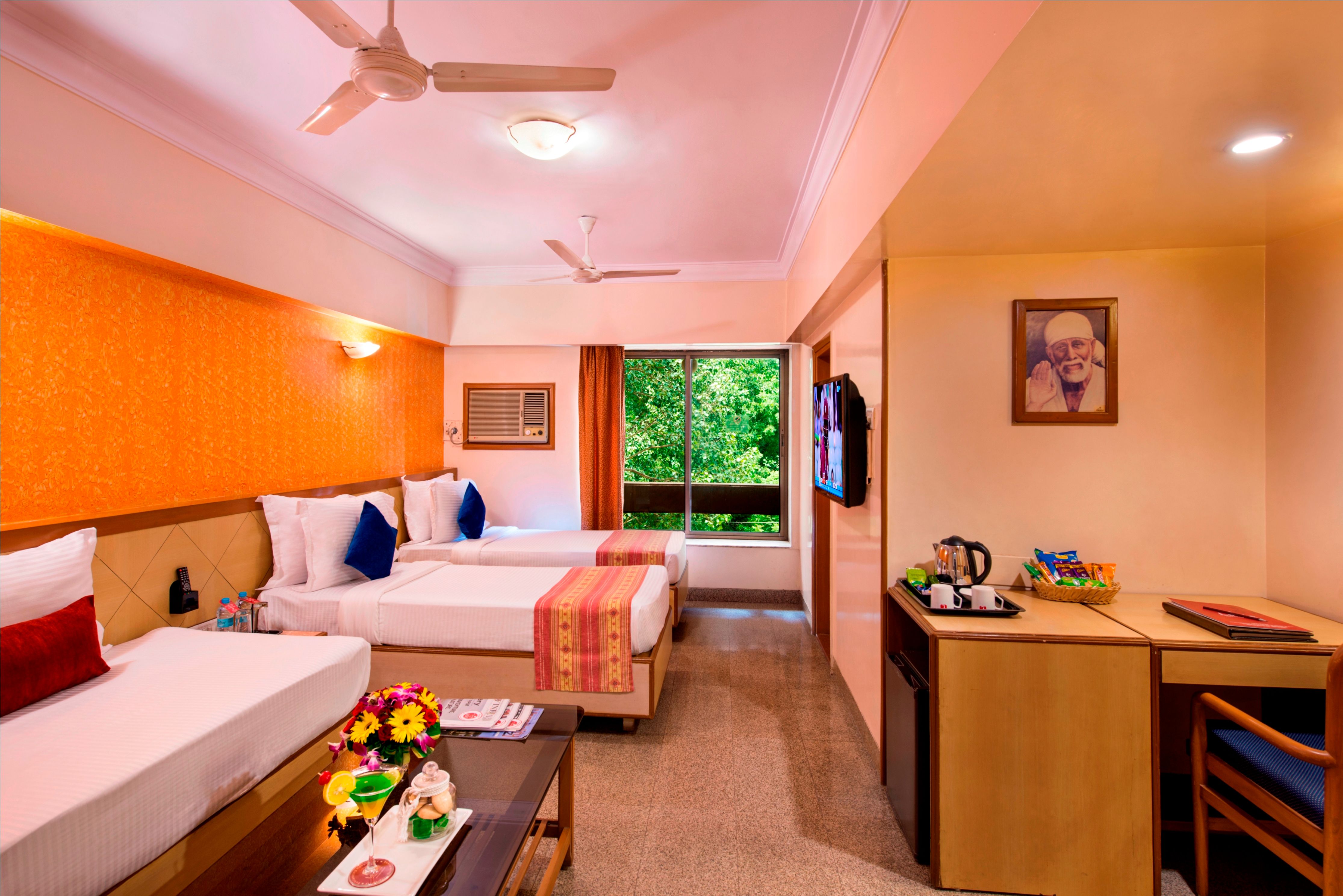Deluxe Room 1
