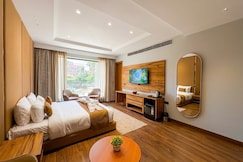 Kamay The Premium - Near Artemis, Medanta Hospital & Huda city centre - 10 mins Drive, Gurgaon