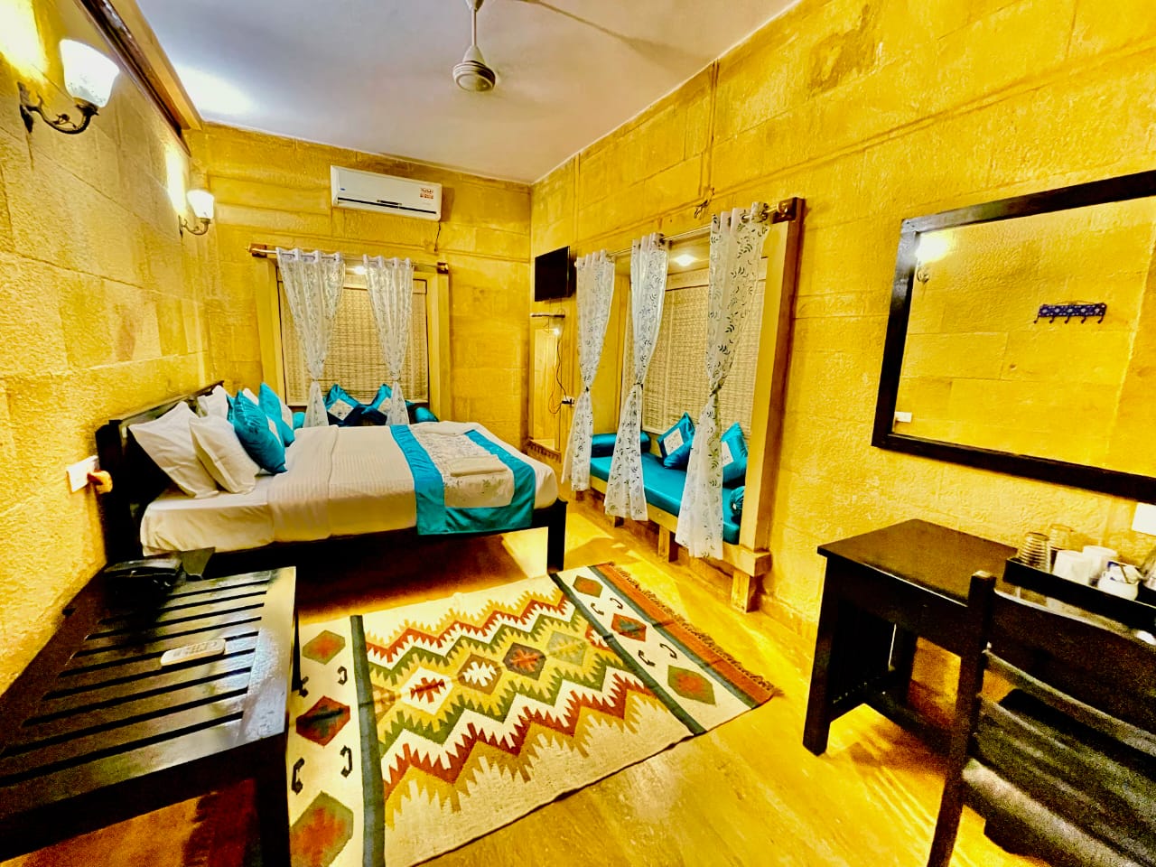 Hotel Naman Haveli - Tap to explore photos