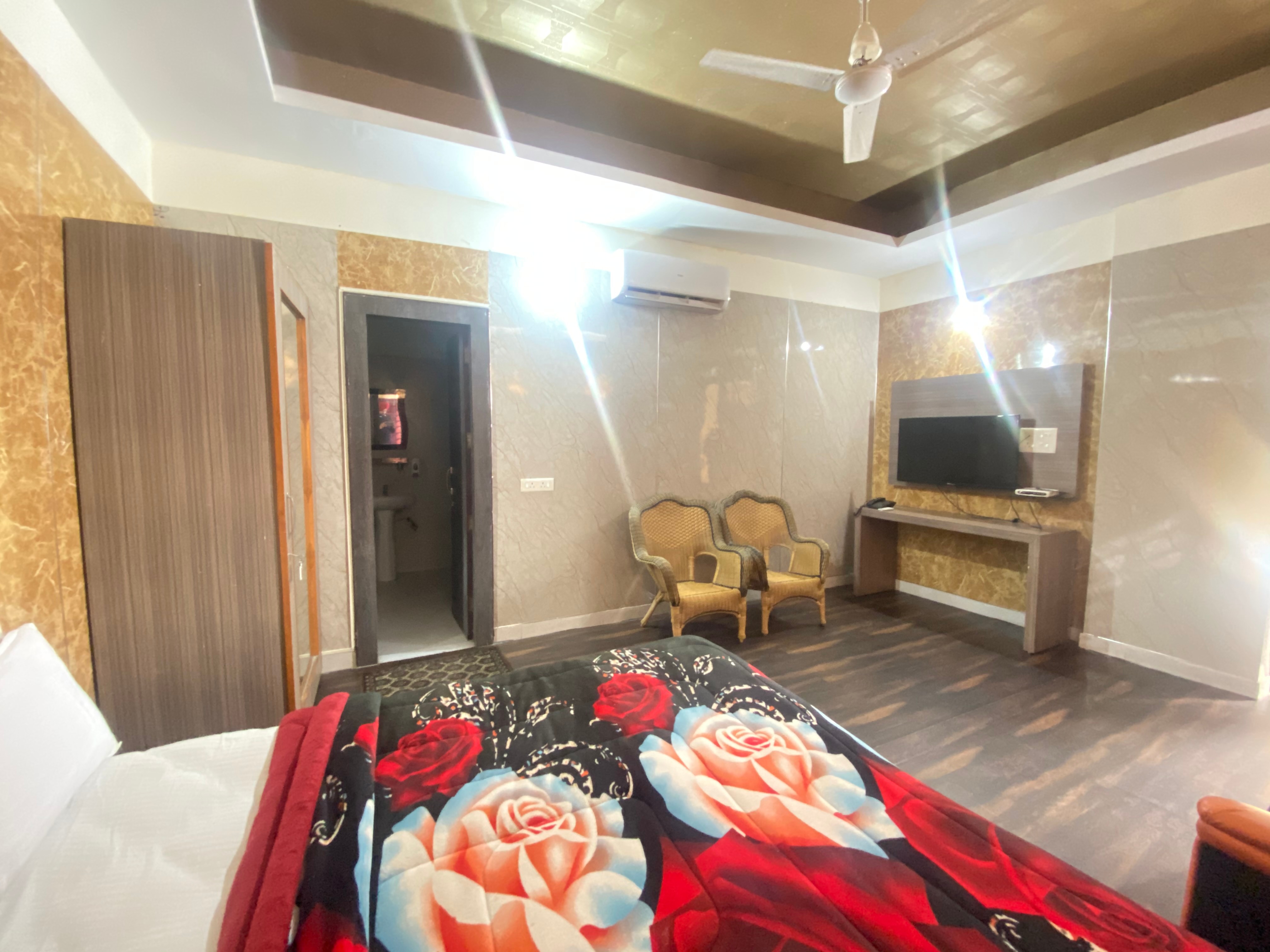 Hotel Classic Sangrur - Tap to explore photos