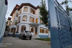 Kashmir Vintage Homestay, Srinagar