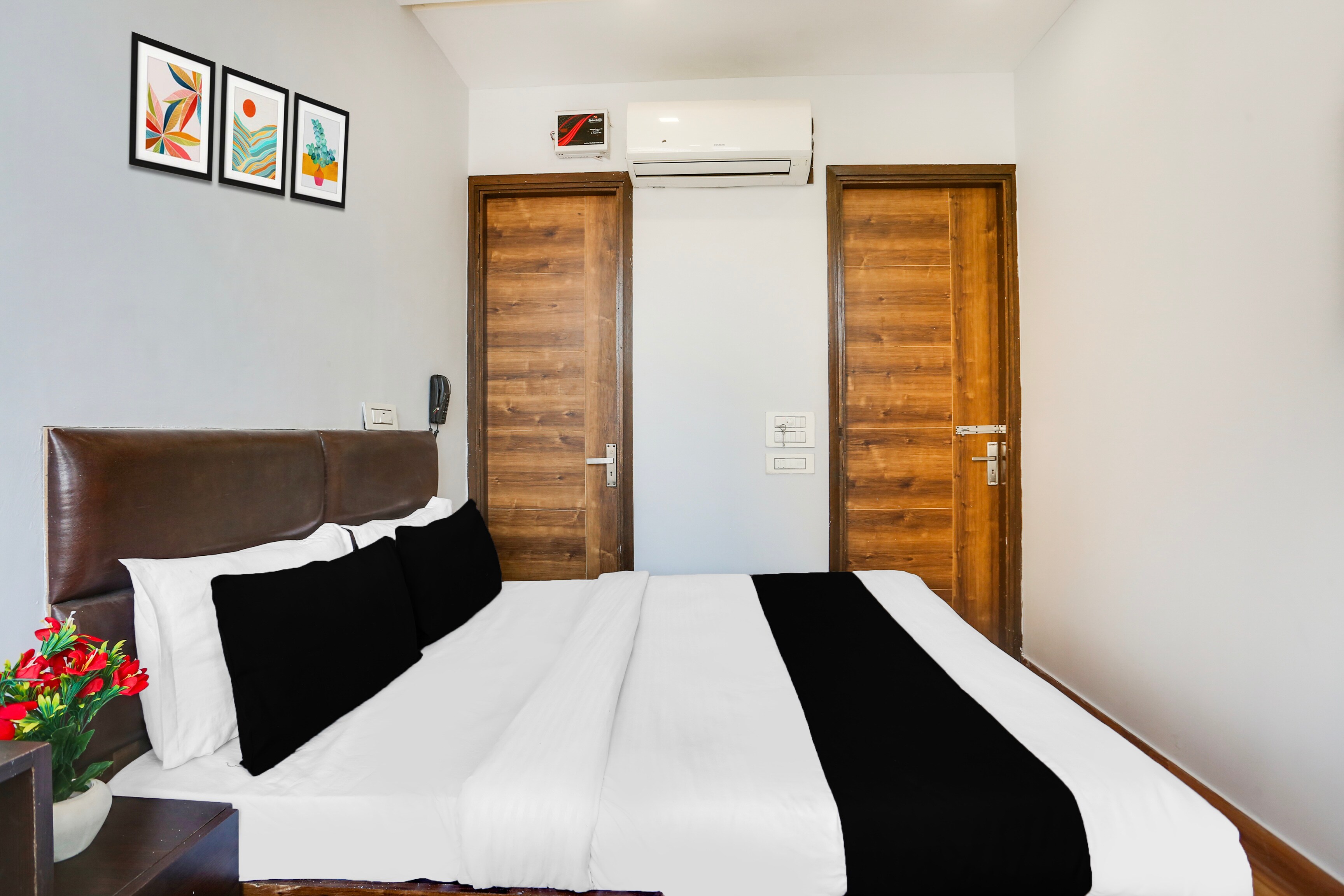 Super Hotel O Heritage Street Near Golden Temple - Tap to explore photos