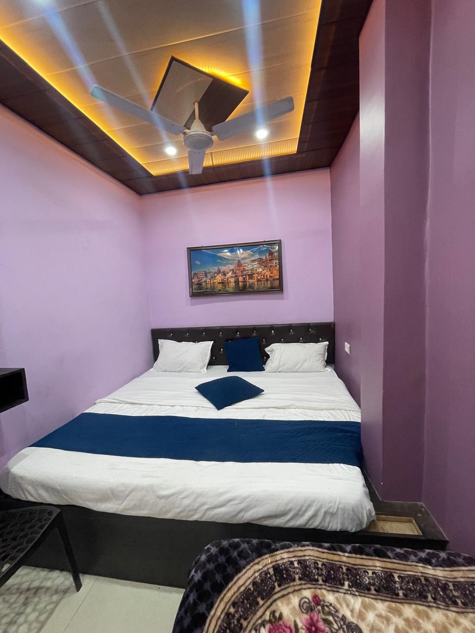 Shiv Darshan Homestay - Tap to explore photos
