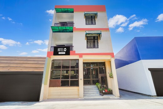 Super Hotel O Tyagi Road Near Prince Chowk