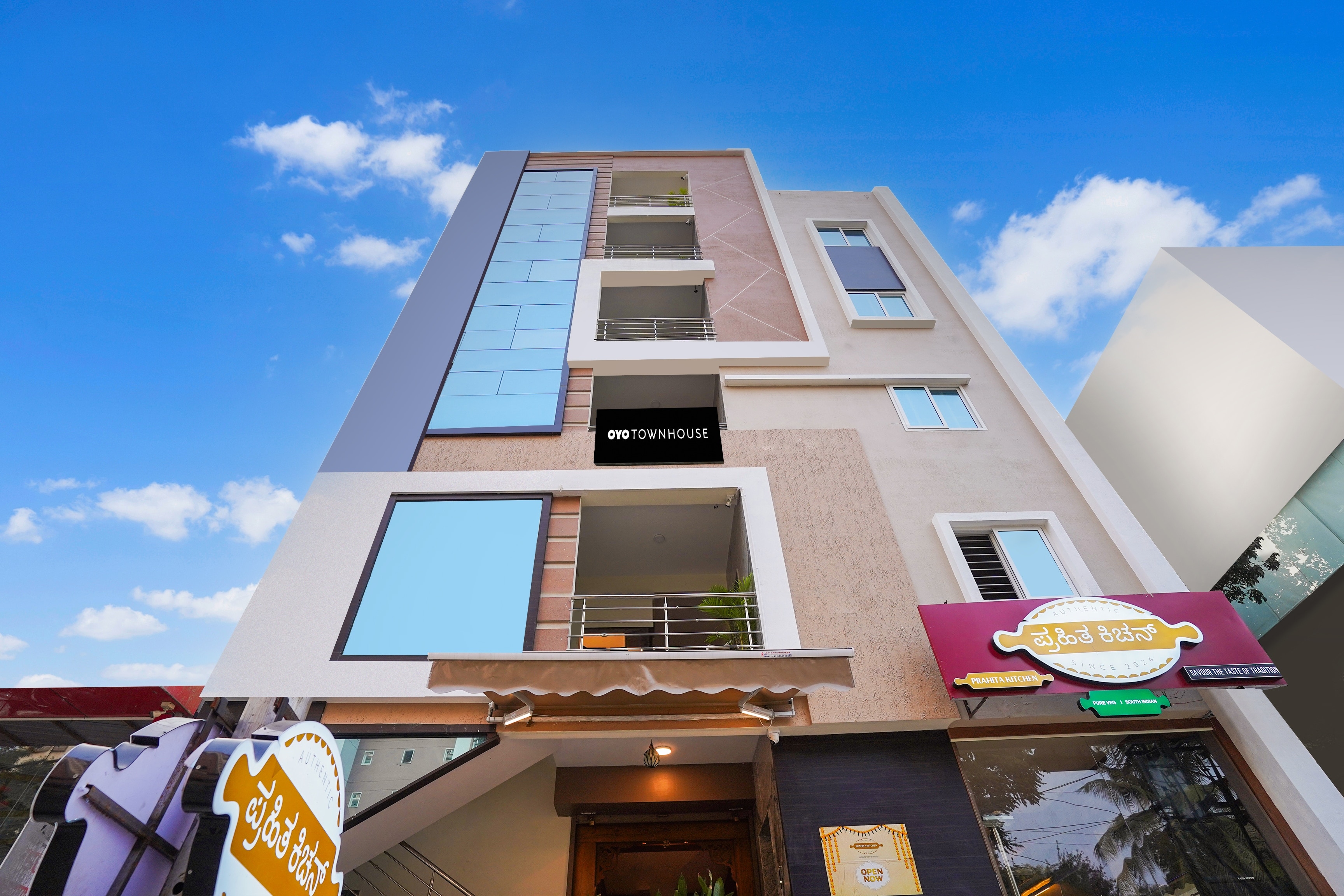Super Hotel O XOTEL Near HSR - Tap to explore photos